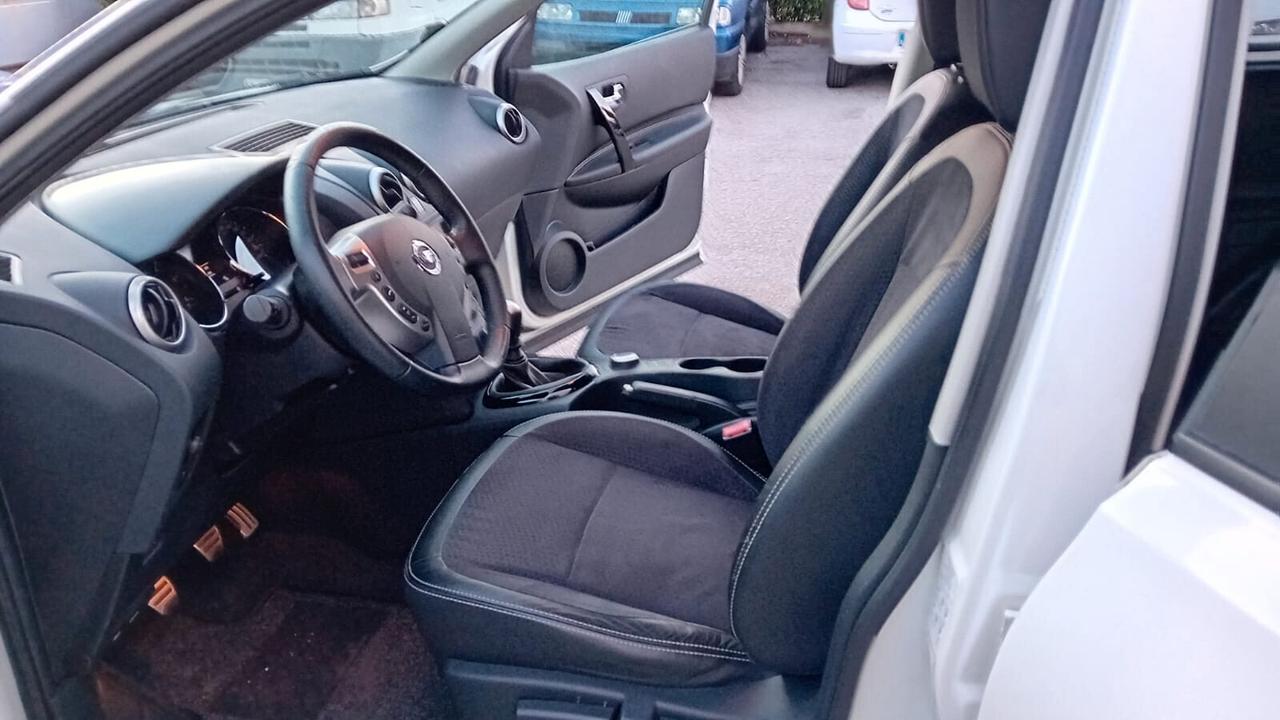 Nissan Qashqai 2.0 dCi DPF 4WD aut. Tekna