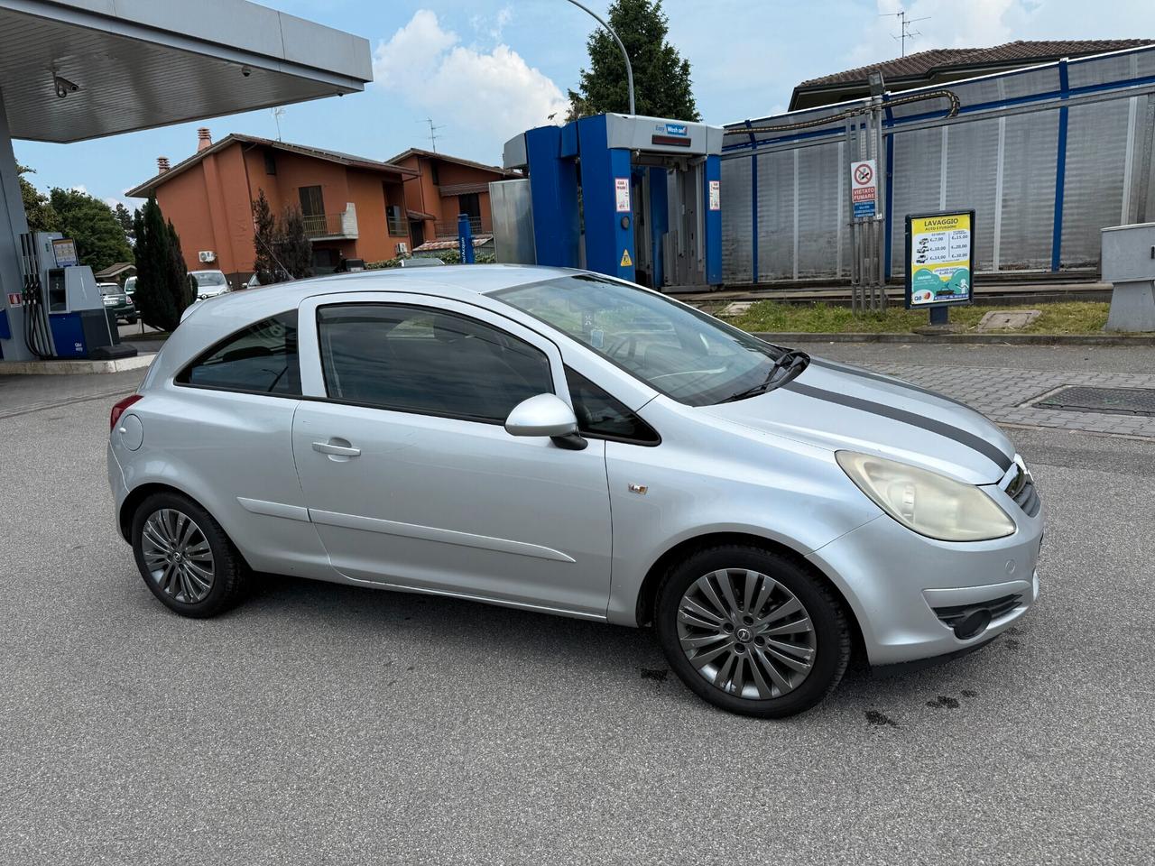 Opel Corsa 1.2 5 porte Enjoy