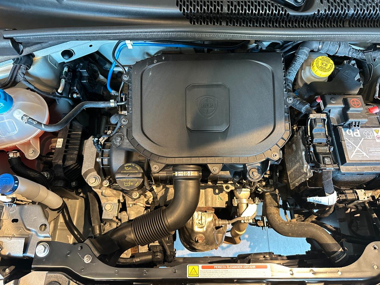 Lancia Ypsilon 1.0 FireFly 5 porte S&S Hybrid Gold Plus