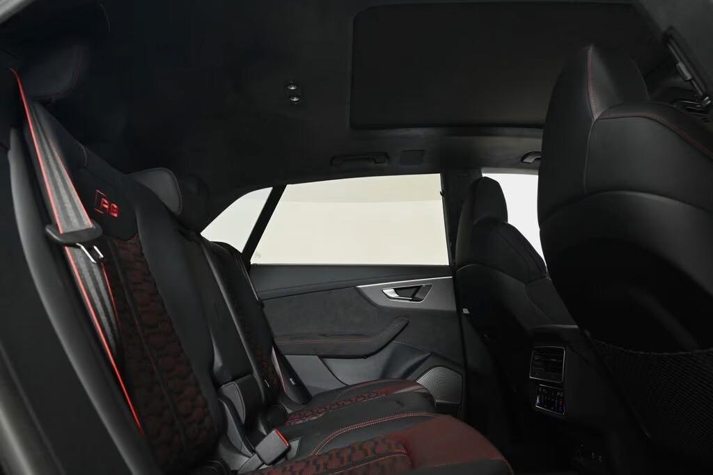 Audi Q8 RS TFSI V8 quattro tiptronic NOLEGGIO LUNGO TERMIINE