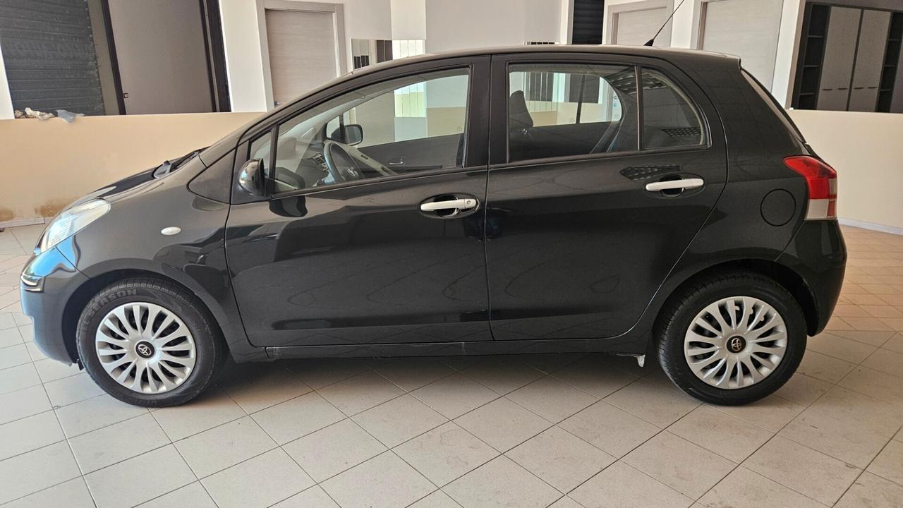 Toyota Yaris 1.4 D-4D DPF 5 porte Sol