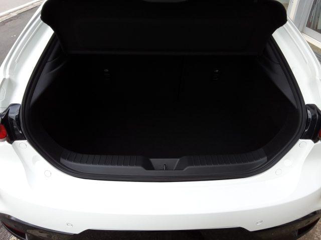 MAZDA 3 2.5 e-Skyactiv-G 140cv Centre-Line Design Pack