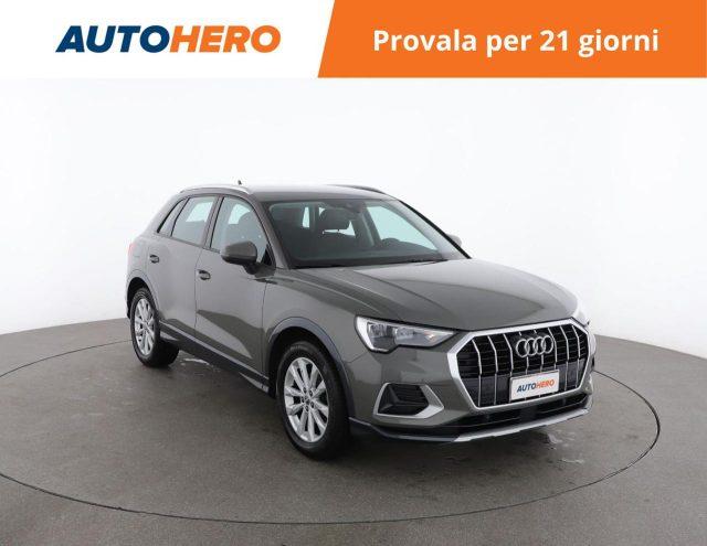 AUDI Q3 35 TFSI Business Advanced