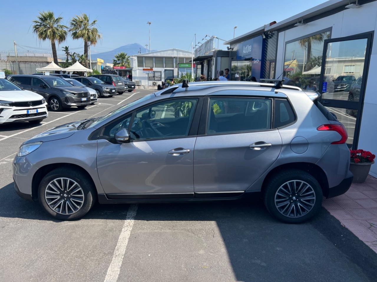 Peugeot 2008 PureTech 82 Active Automatico