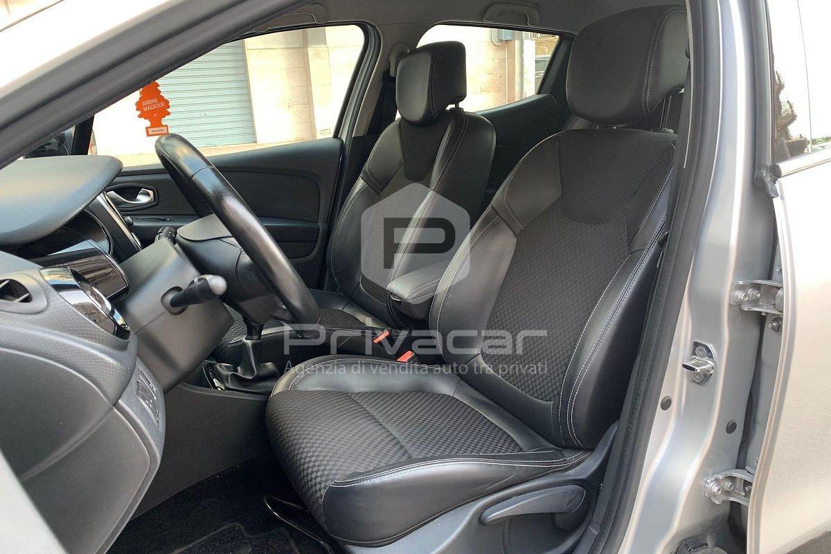 RENAULT Clio TCe 12V 90 CV 5 porte Moschino Intens
