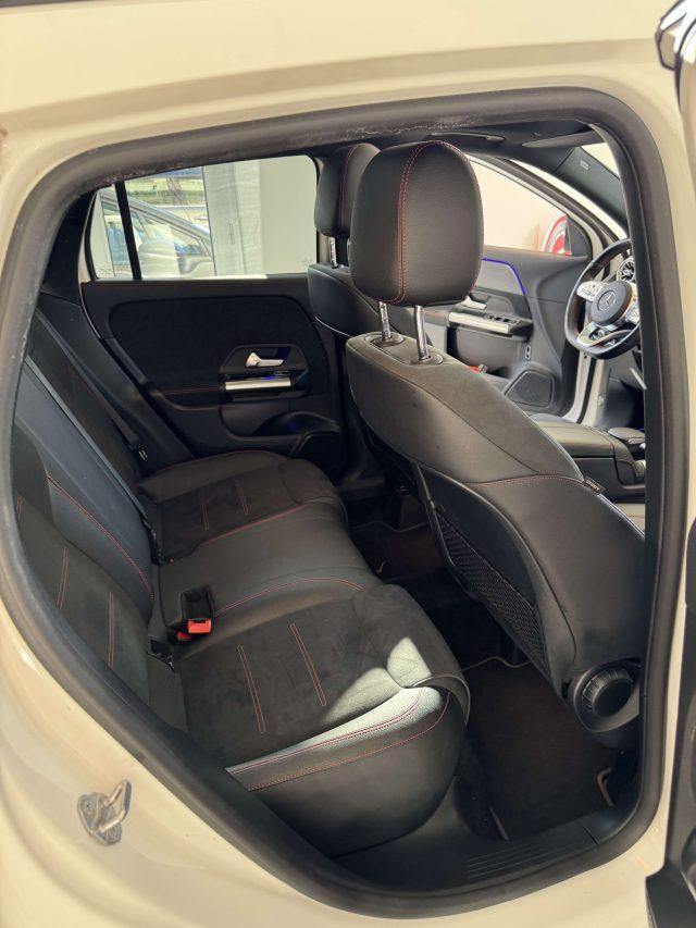 MERCEDES-BENZ GLA 200 d Premium 4matic auto