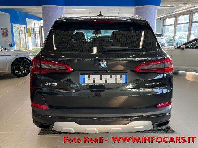 BMW X5 xDrive30d Business 265 cv