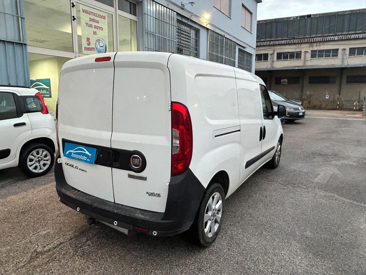 fiat doblo 1.4 metano GANCIO TRAINO 2017
