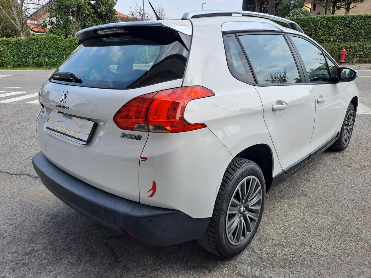 Peugeot 2008 1.6 e-HDi 115 CV Stop&Start Allure