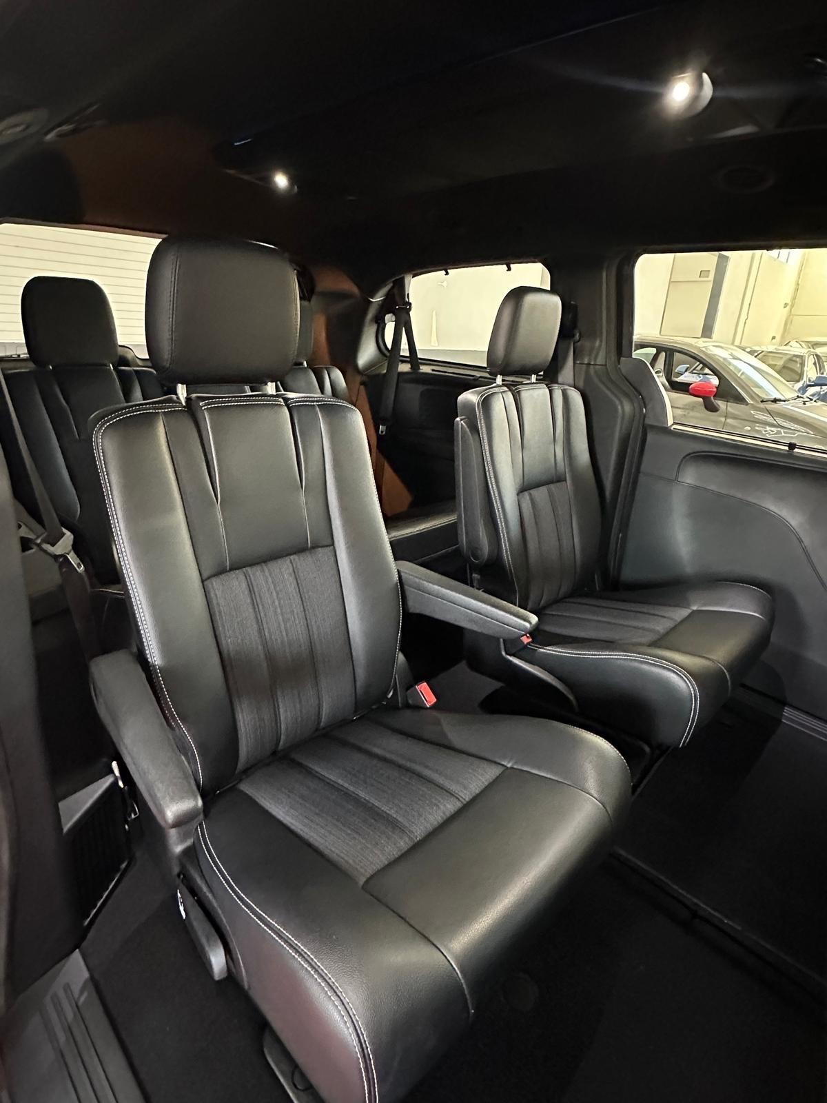 Lancia Voyager 2.8 Turbodiesel S 177 CV