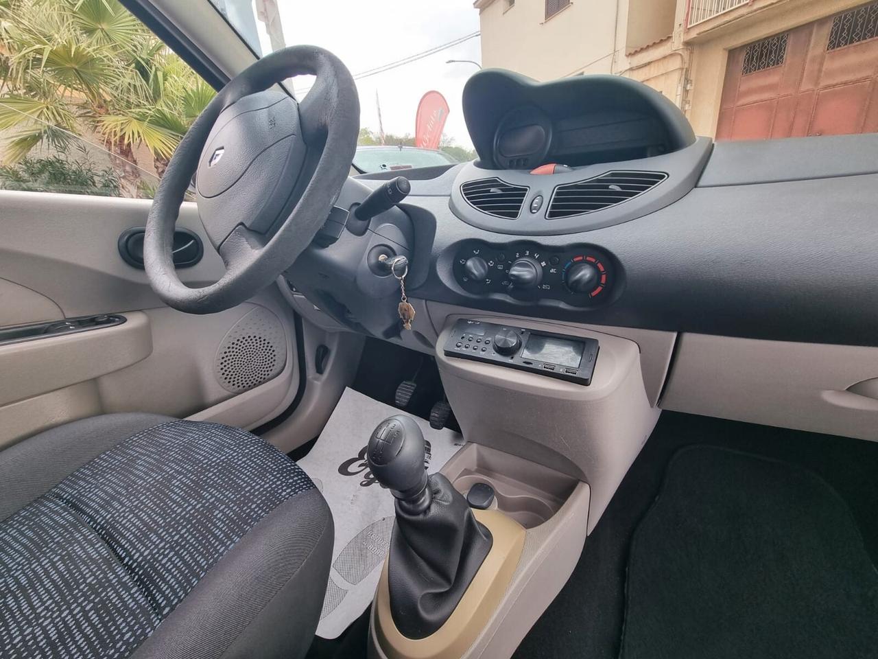 Renault Twingo 1.2 8V Le Iene