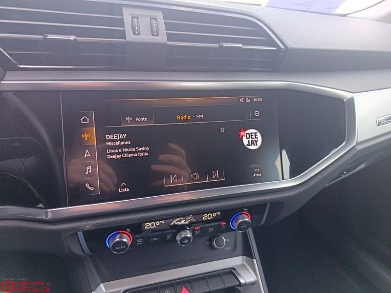 Audi Q3 35 TDI S tronic Business