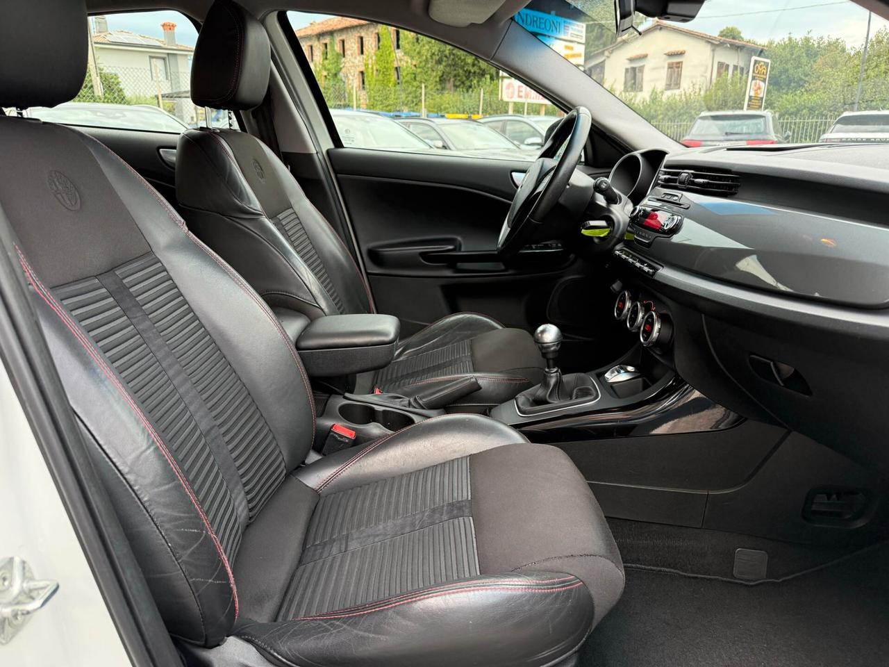 Alfa Romeo Giulietta 2.0 JTDm-2 140 CV Exclusive