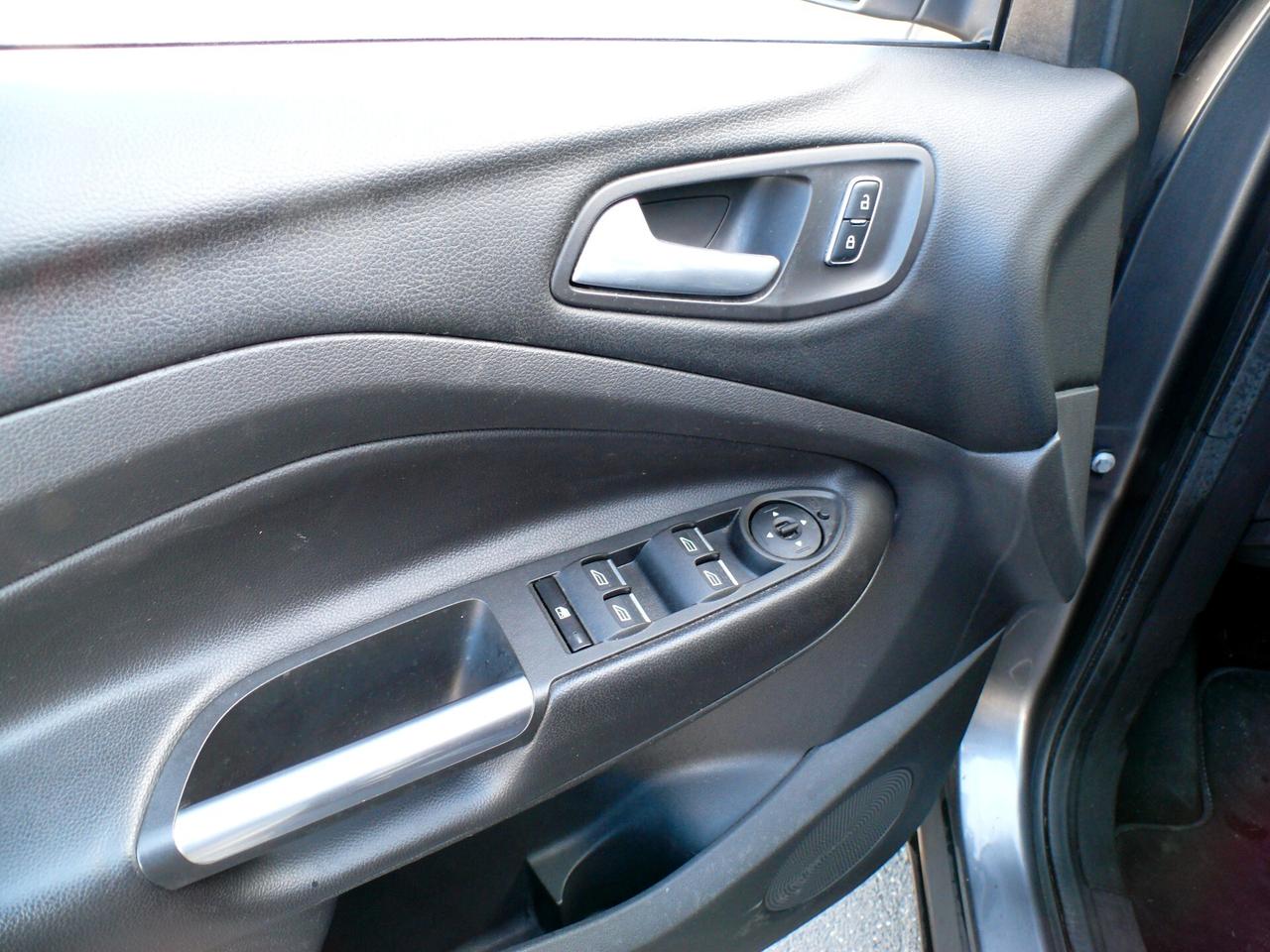 Ford Kuga 2.0 TDCI 115 CV 2WD Titanium