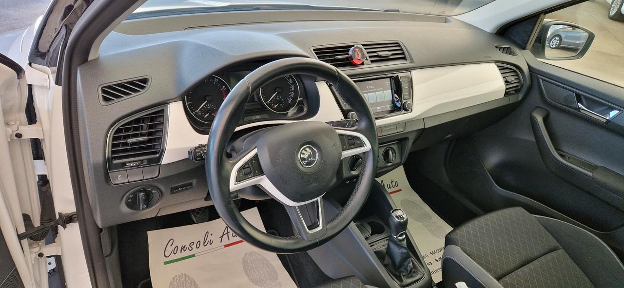 Skoda Fabia 1.0 MPi 75cv ** Tetto Panoramico **