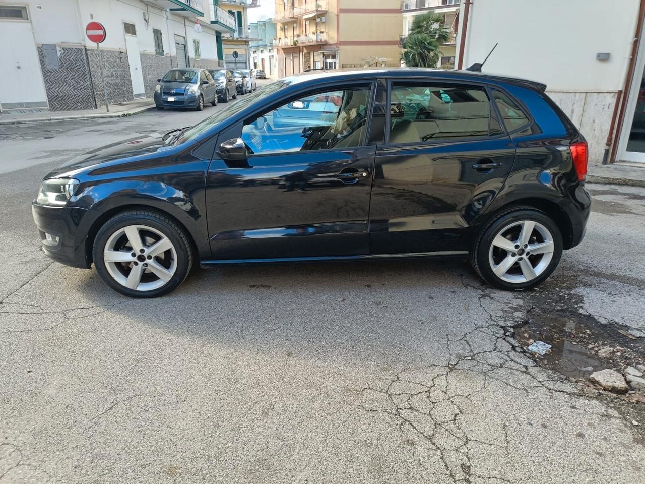 Volkswagen Polo 1.4 DSG 5 porte Highline