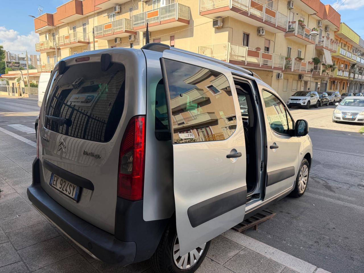 Citroen Berlingo 1.6 e-HDi 110FAP airdream CMP6 XTR Theatre