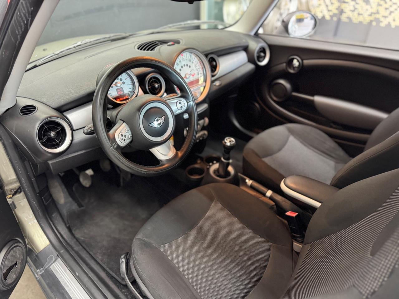 Mini Cooper D 1.6 Diesel R56