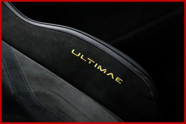 LAMBORGHINI Aventador Ultimae 6.5 V12|FULL CARBON SPEC|IVA ESP|1 OF 350