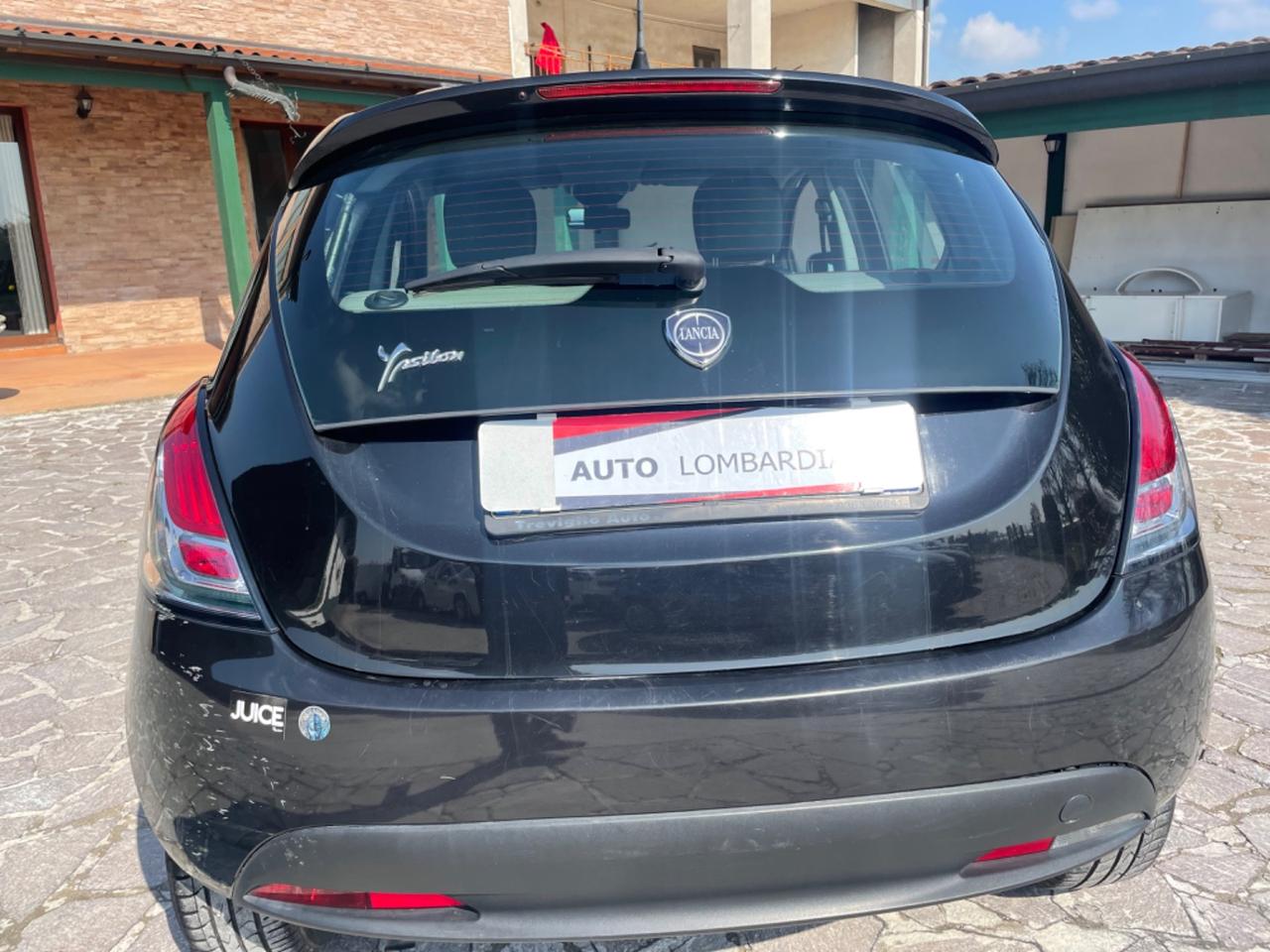 Lancia Ypsilon 1.2 69 CV 5 porte S&S Platinum neopatentati