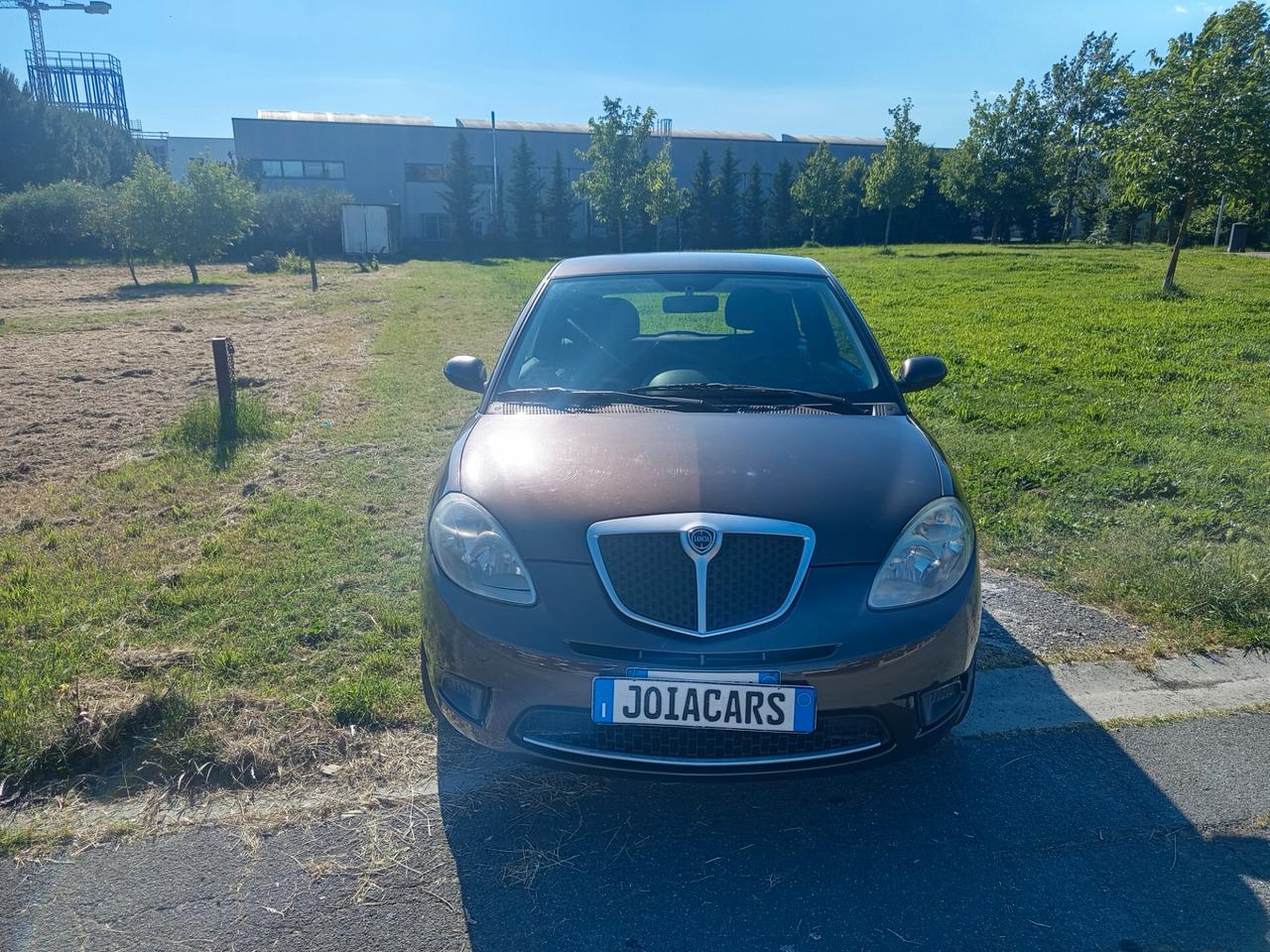 Lancia Ypsilon 1.2 Versus