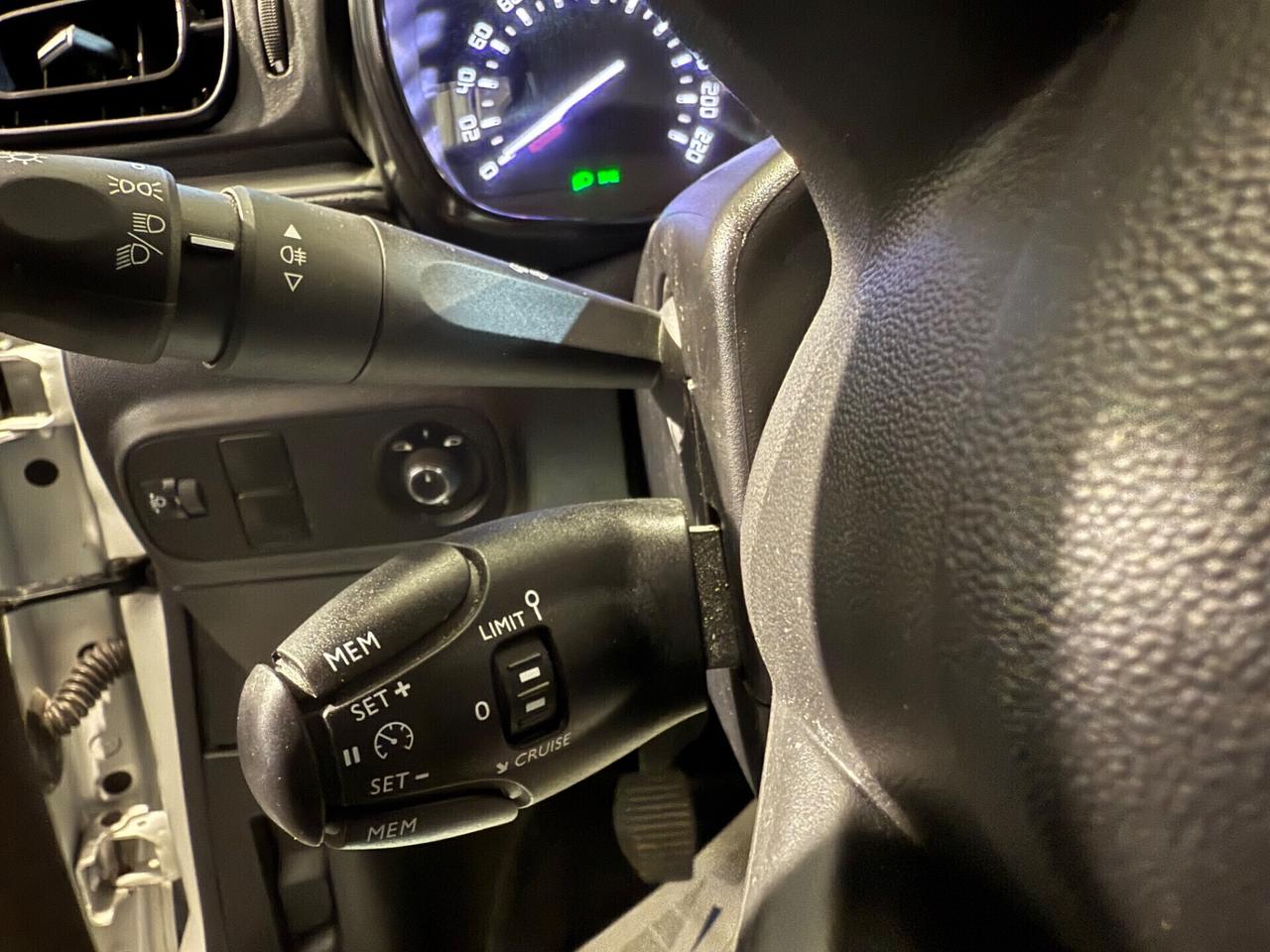 Citroen C3 BlueHDi 100 S&S Shine Pack