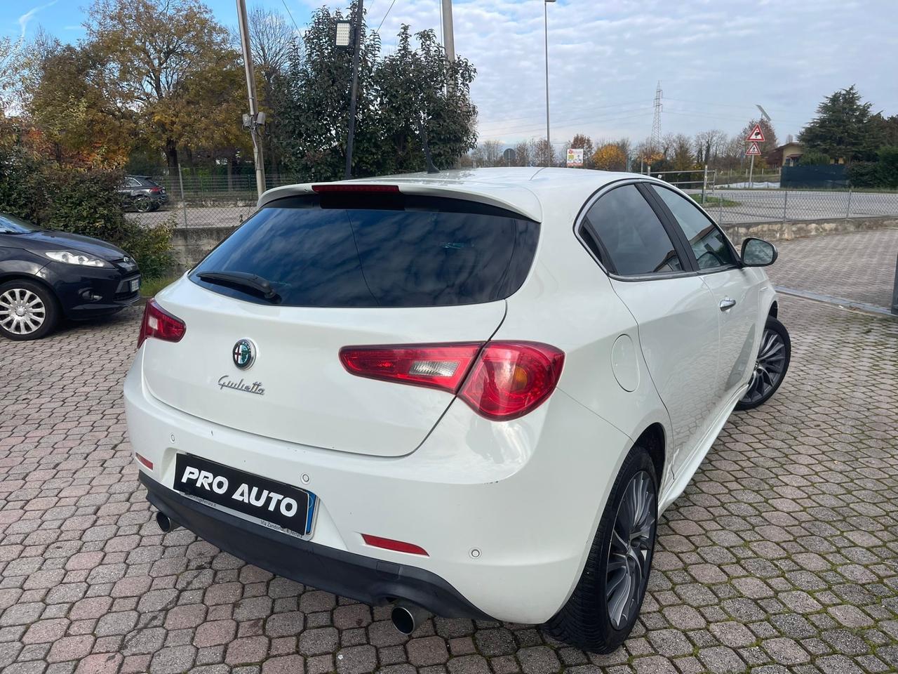 Alfa Romeo Giulietta 2.0 JTDm-2 140 CV Exclusive