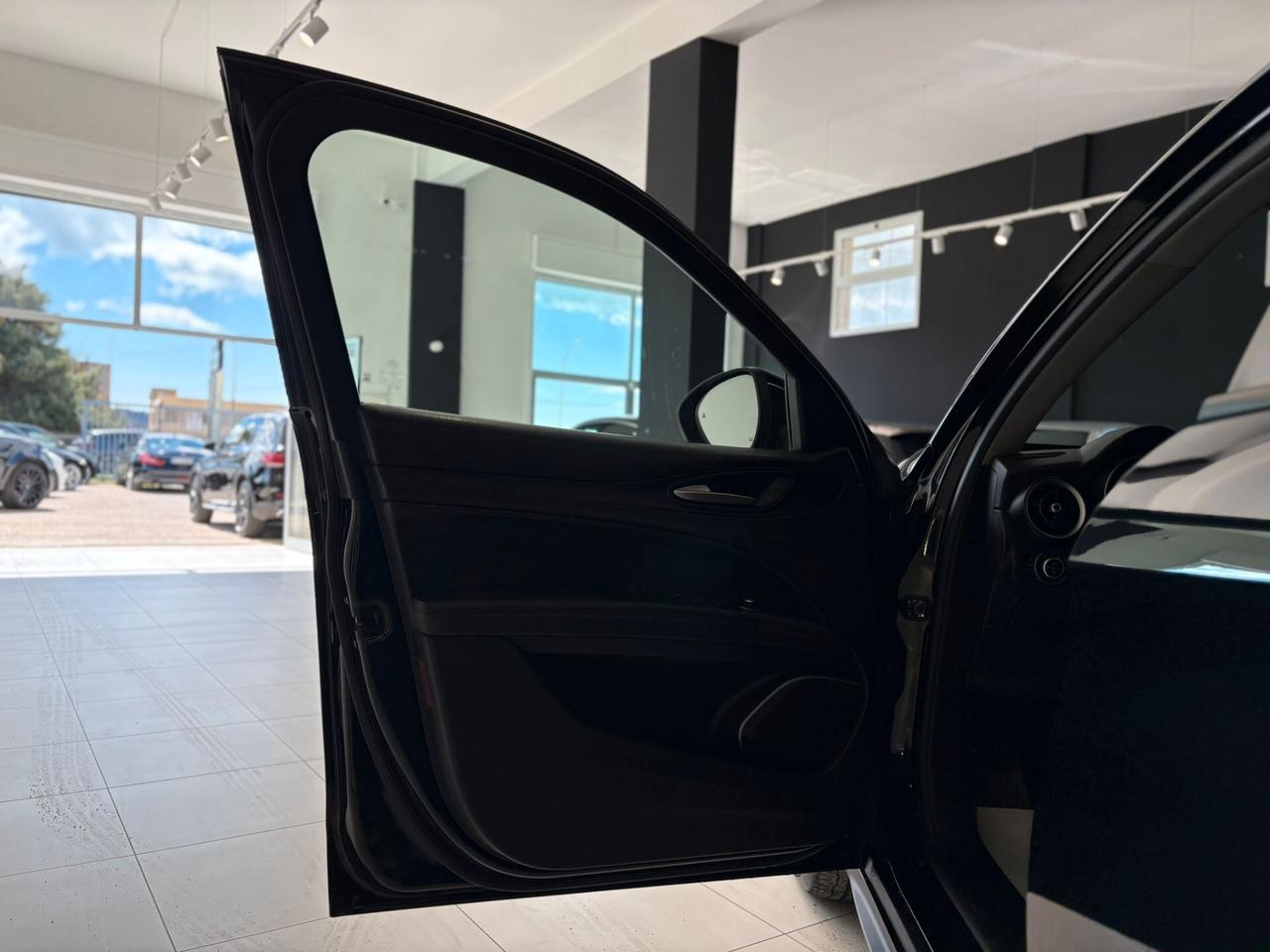 Alfa Romeo Stelvio 2.2 Turbodiesel 180 CV AT8 Q4