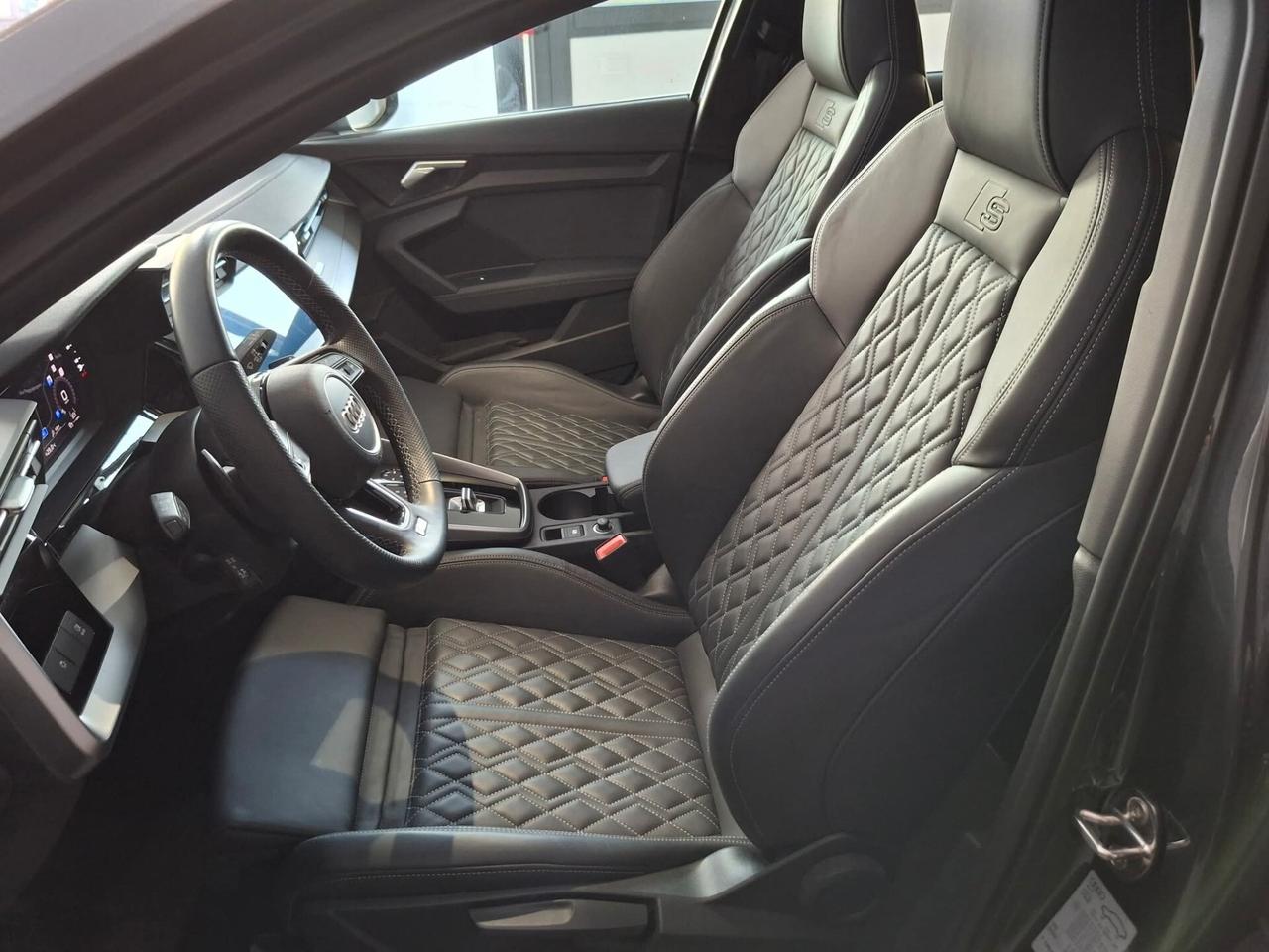 Audi A3 30 TFSI S line edition tetto panoramico full