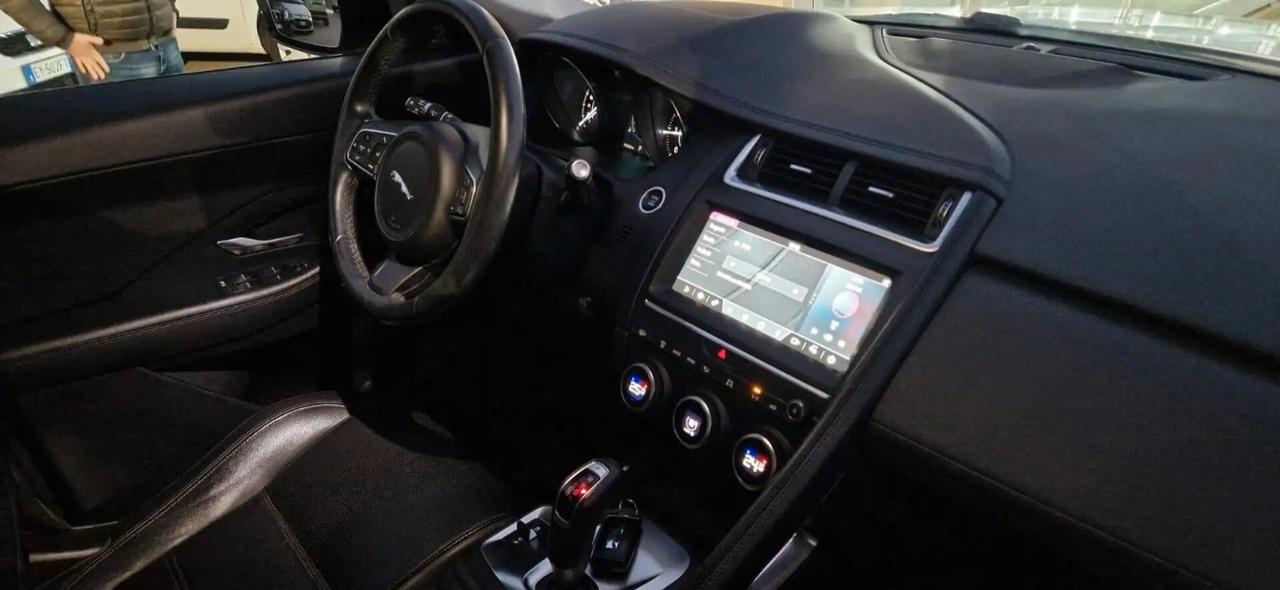 Jaguar E-Pace 2.0D 150 CV