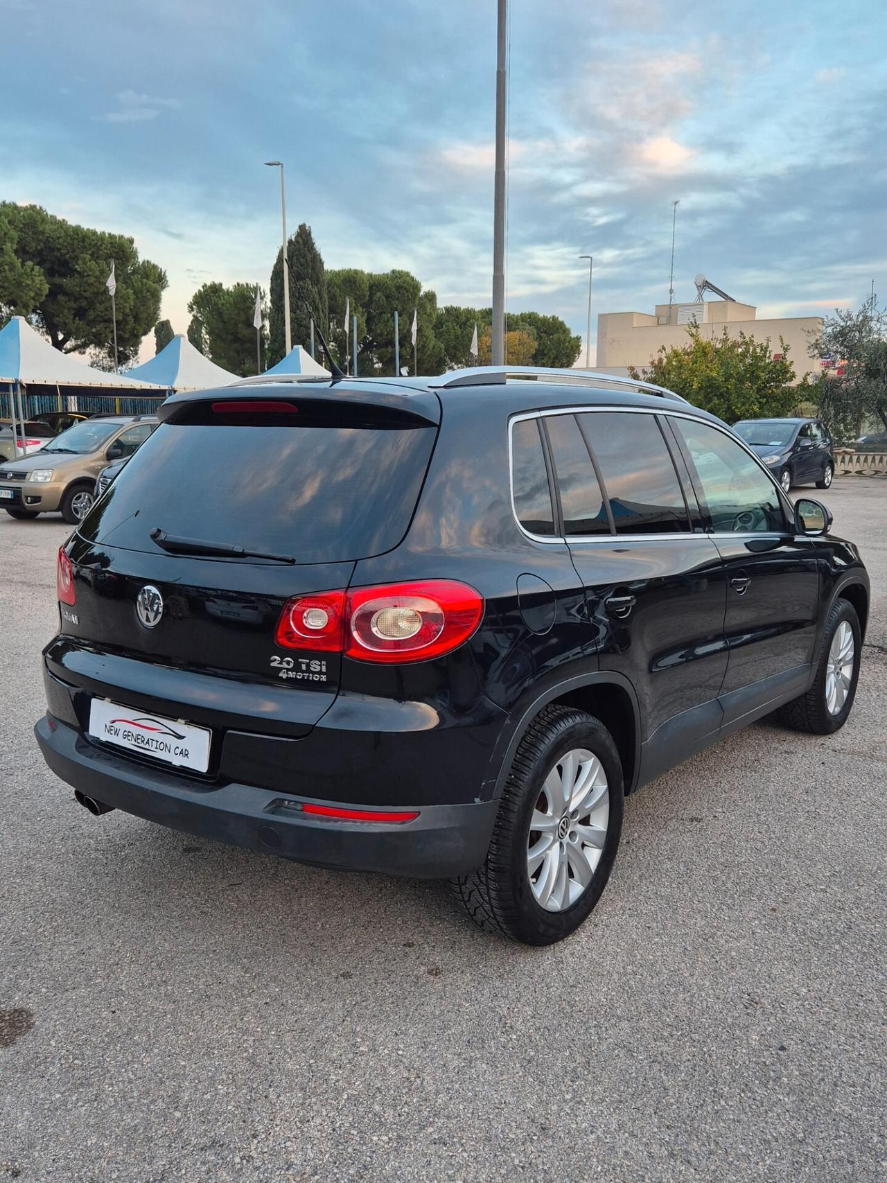 Volkswagen Tiguan 2.0 TSI 4MOTION DSG R-Line