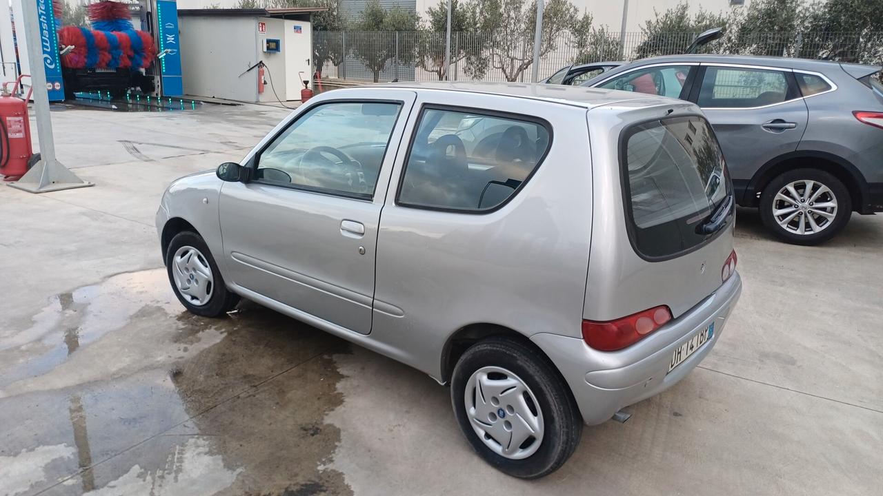 Fiat 600 1.1 Active
