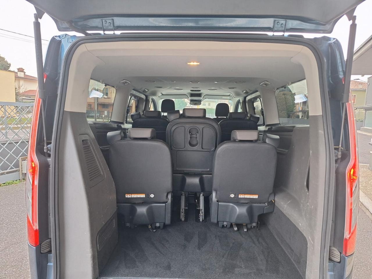 Ford Tourneo Custom AUTOCARRO 6 POSTI PASSO LUNGO 320 2.0 EcoBlue 185CV PL Titanium