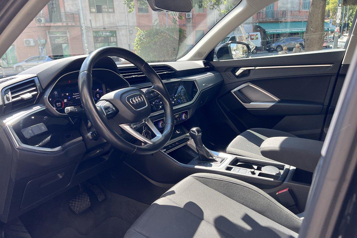 AUDI Q3 35 TDI S tronic