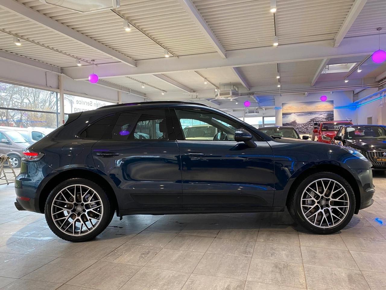 Porsche Macan 2.0 Sport Design*Sedili a 18 regolazioni*