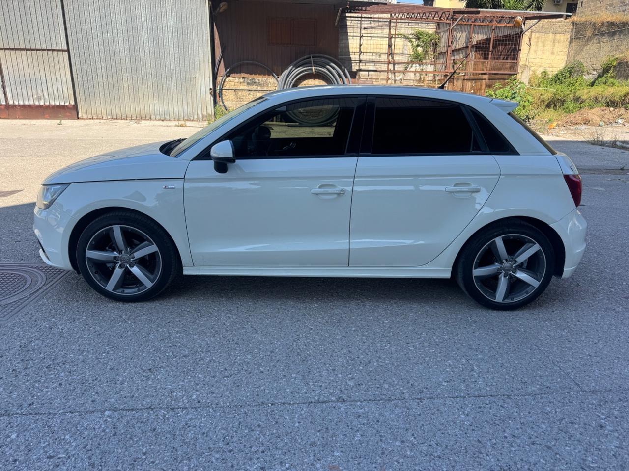 Audi A1 SPB 1.6 TDI S tronic Attraction