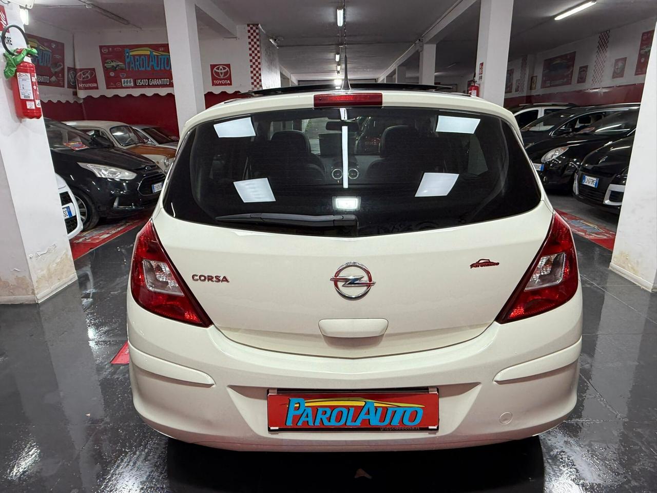 Opel Corsa 1.2 86cv Cosmo - 2011