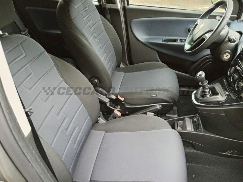 Lancia Ypsilon Ypsilon 1.0 firefly hybrid Platino s&s 70cv