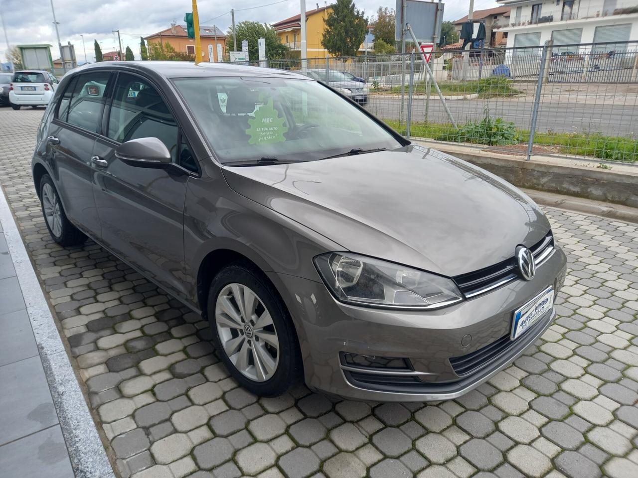 Volkswagen Golf 1.6 TDI 105 CV ** BLUEMOTION TECHNOLOGY ** 5 PORTE