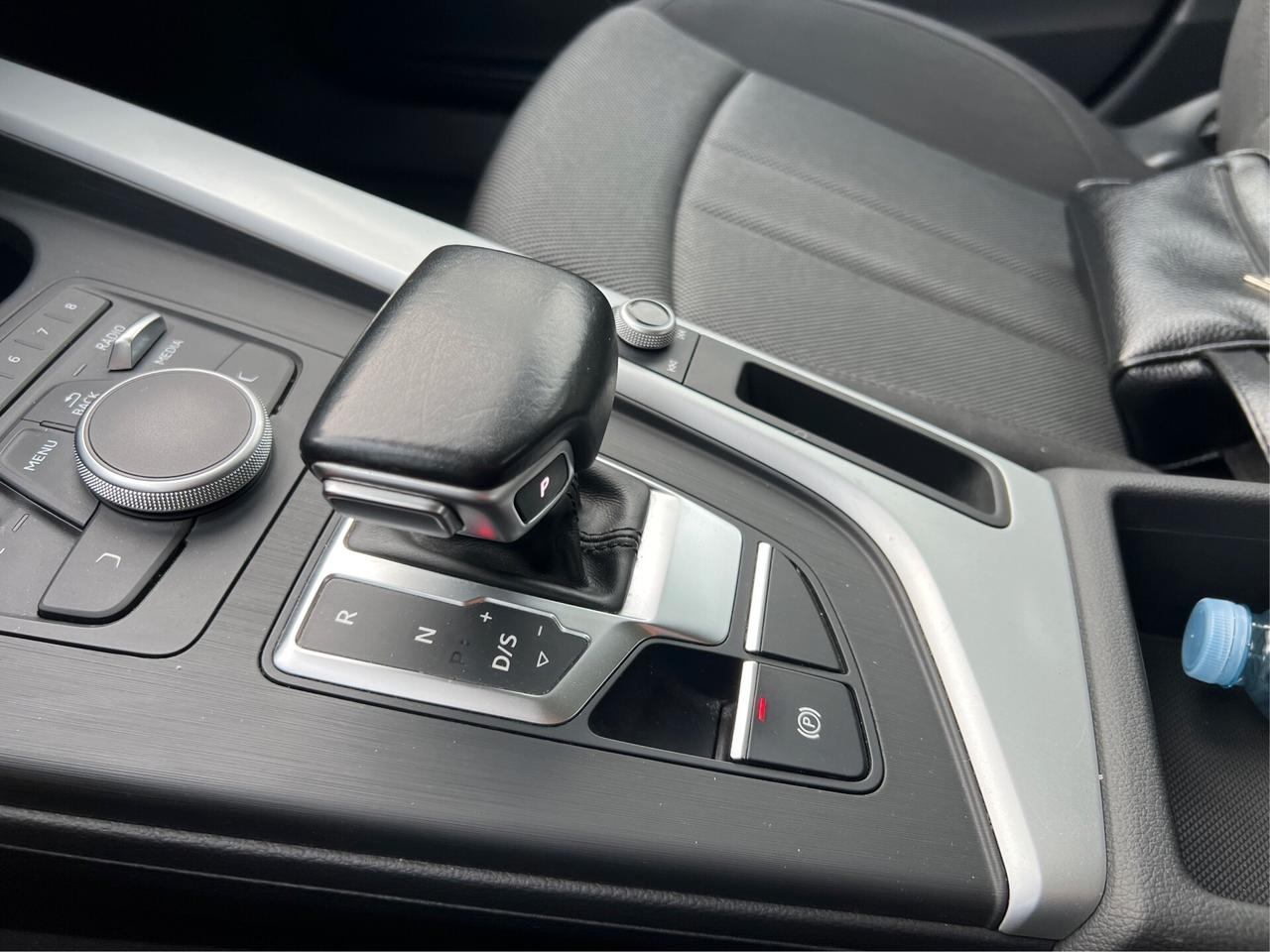 Audi A5 Sportback 2.0 tdi Business 190cv s-tronic con leve al volante