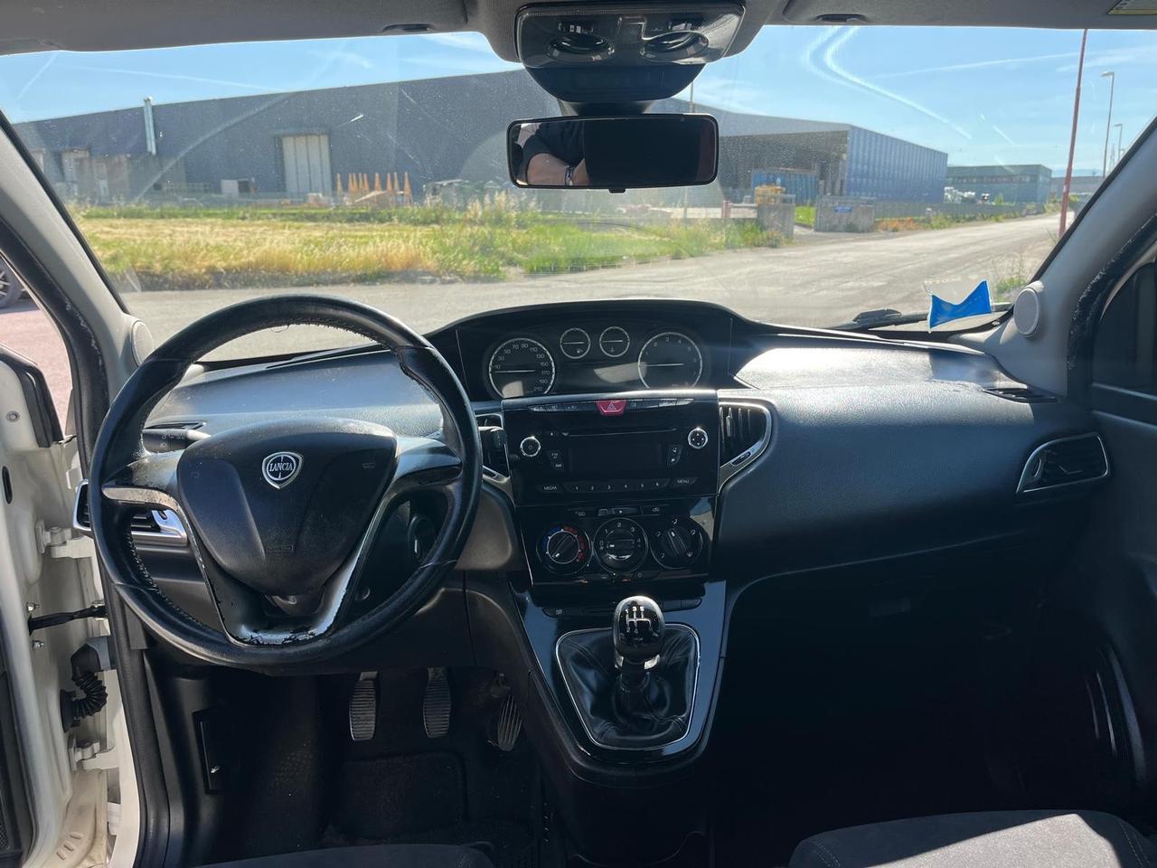 Lancia Ypsilon Platinum 110000 KM GARANZIA 12 m LEGGERE)