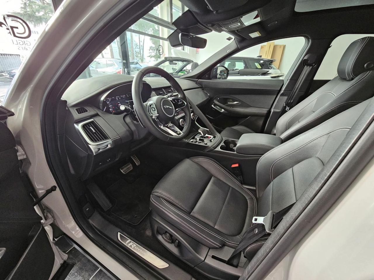 Jaguar E-Pace R-Dynamic SE Navi Camera Tetto C.20" LED BlackPack