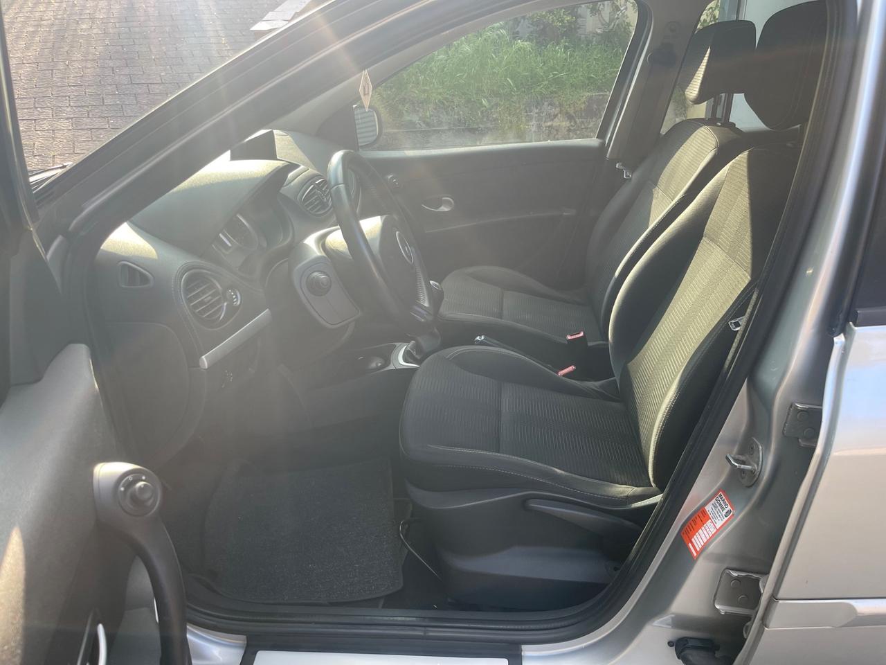 Renault Clio 1.2 16V 5 porte Dynamique