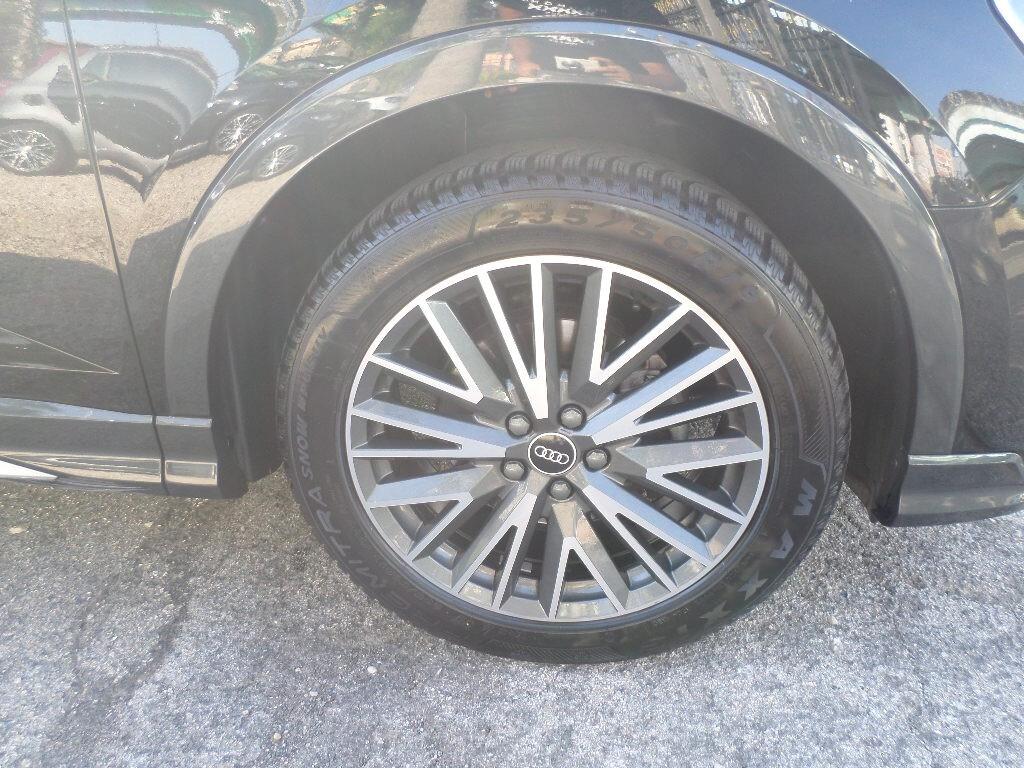 Audi Q3 35 TDI S tronic S line edition