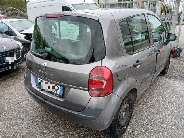 RENAULT Modus 1.2 16V