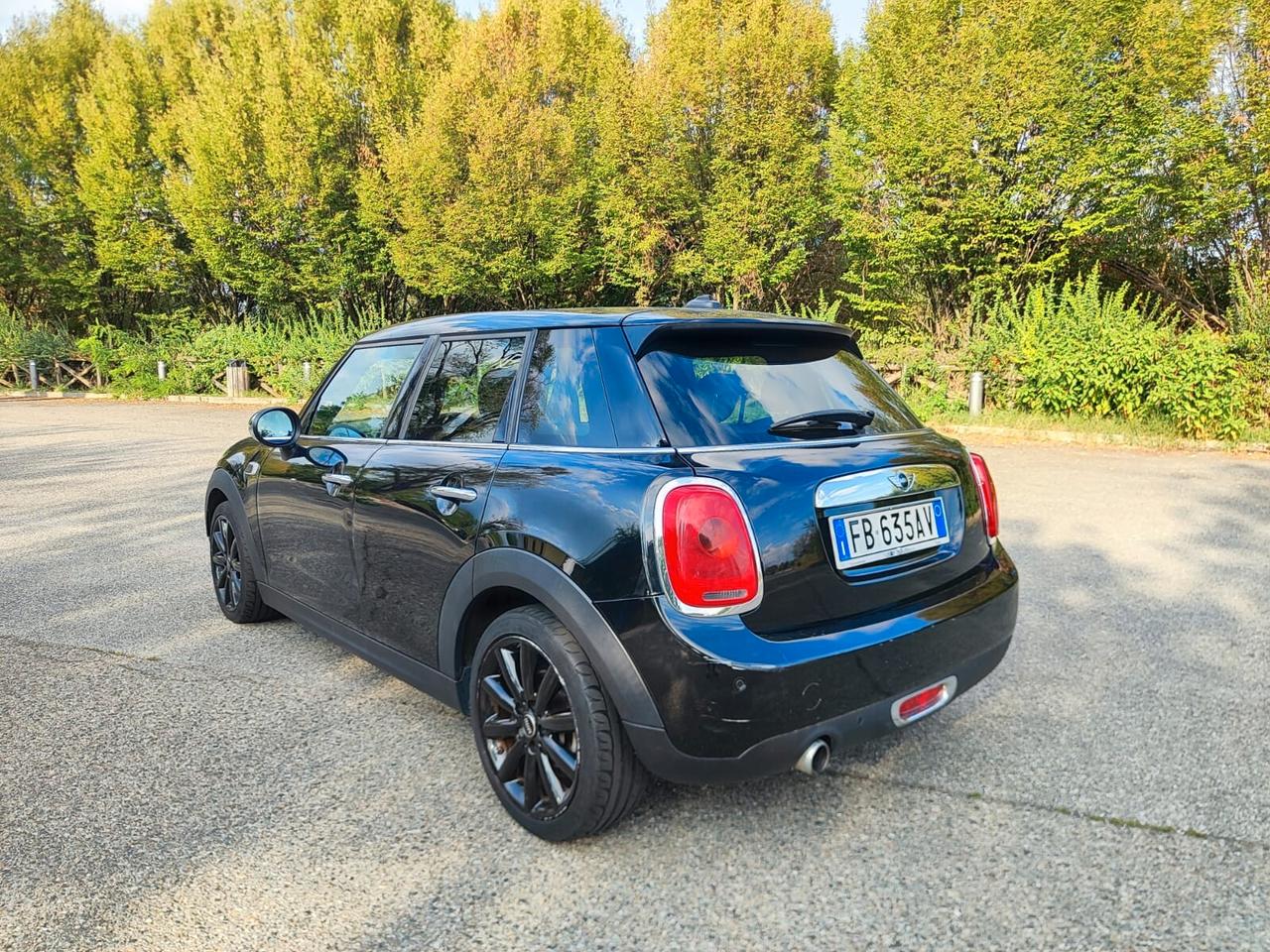 Mini 1.5 D 5 porte 65.000 KM