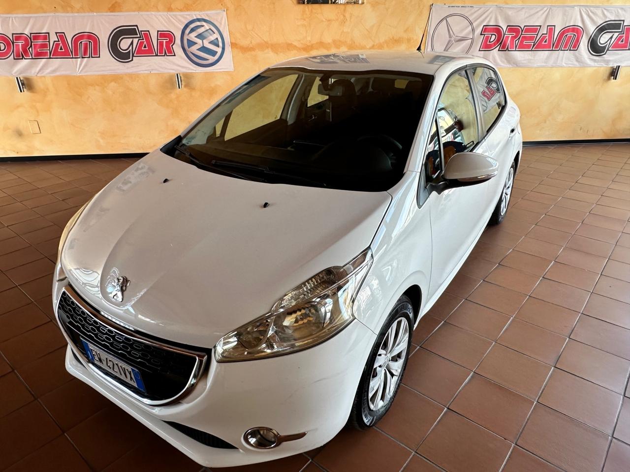 Peugeot 208 1.4 HDi 68 CV 5 porte