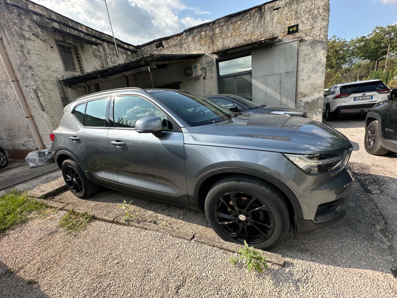 Volvo XC40 D3 MOTORE NUOVO