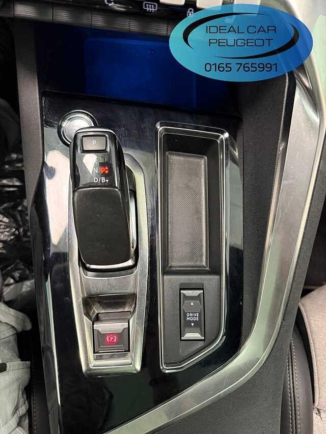 Peugeot 3008 Hybrid 225 e-EAT8 Allure Pack