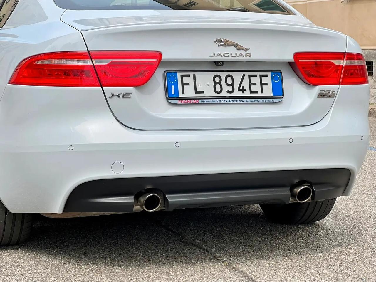 Jaguar XE 2.0 250 CV AWD aut. R-Sport
